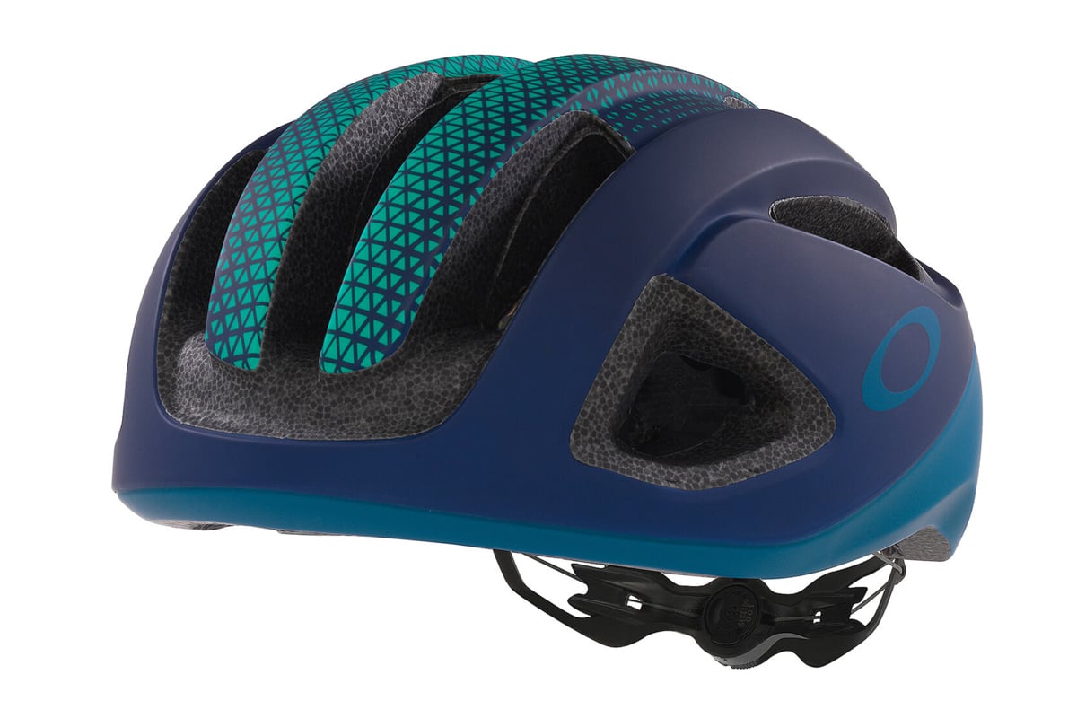 Oakley ARO3 Helmet at TriSports